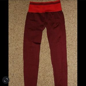 Fabletics Madelaine Cherry Persimmon Legging S